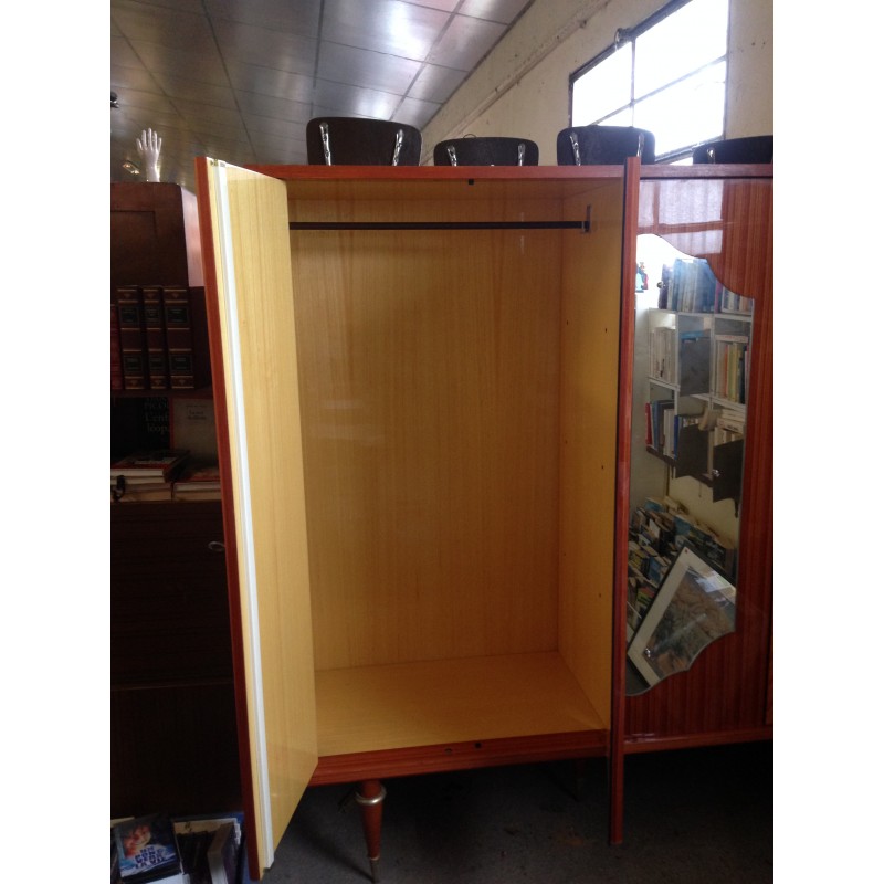 Armoire 4 portes avec penderie - La remise - Ressourcerie en Combrailles Armoire 4 portes avec penderie - La remise - Ressourcerie en Combrailles