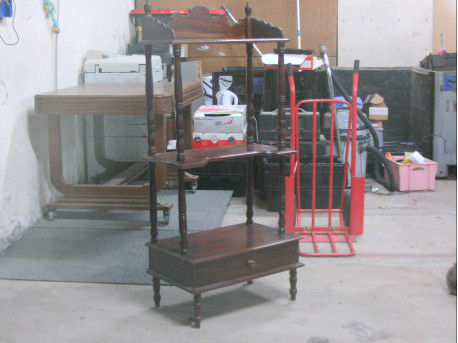 ETAGERE