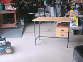 BUREAU COSTAUD