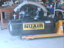 Compresseur Nuair 270Lt NEUF