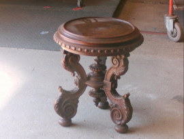 GUERIDON ANCIEN