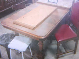 TABLE CARREE +1rallonge