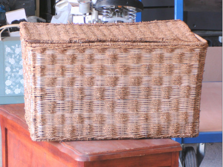 PANIERE